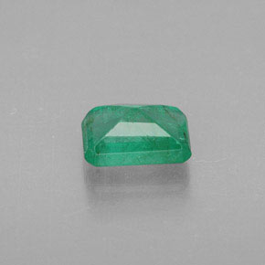 Émeraude vert naturelle taille émeraude, 0,55 ct, SI-I1