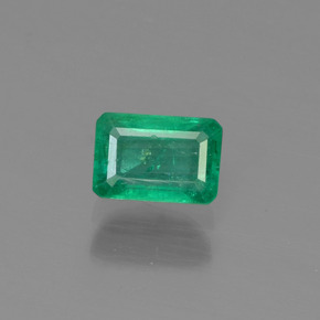 Émeraude vert naturelle taille émeraude, 0,57 ct, SI-I1