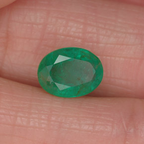 Émeraude vert naturelle coupe ovale, 1,25 ct, I1