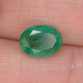 Émeraude vert naturelle coupe ovale, 1,26 ct, I1