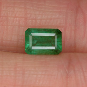 Émeraude vert naturelle taille émeraude, 0,84 ct, SI-I1