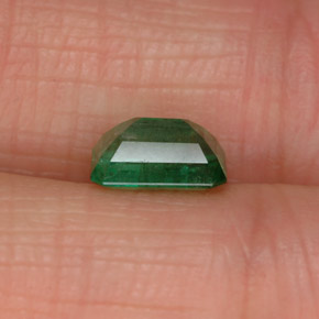 Émeraude vert naturelle taille émeraude, 0,84 ct, SI-I1
