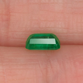 Émeraude vert naturelle taille émeraude, 0,50 ct, SI-I1