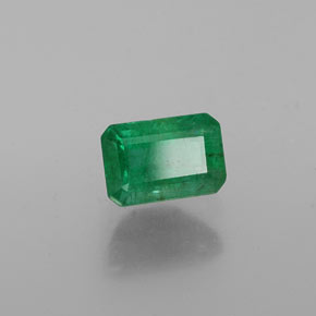 Émeraude vert naturelle taille émeraude, 0,72 ct, SI-I1