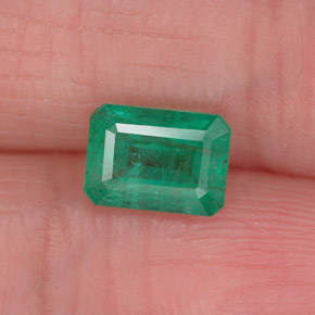 Émeraude vert naturelle taille émeraude, 0,87 ct, I1