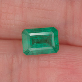 Émeraude vert naturelle taille émeraude, 0,87 ct, I1