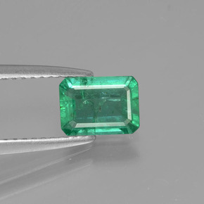 Émeraude vert naturelle taille émeraude, 0,83 ct, I1