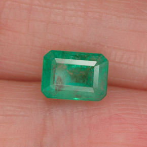Émeraude vert naturelle taille émeraude, 1,05 ct, I1