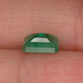 Émeraude vert naturelle taille émeraude, 0,94 ct, SI-I1