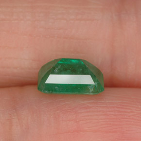 Émeraude vert naturelle taille émeraude, 0,92 ct, SI-I1