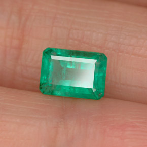 Émeraude vert naturelle taille émeraude, 1,09 ct, SI-I1