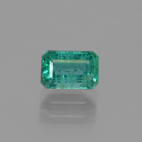 Émeraude vert naturelle taille émeraude, 0,66 ct, SI-I1