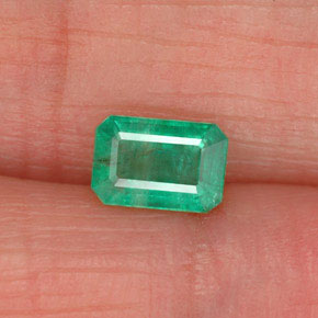 Émeraude vert naturelle taille émeraude, 0,53 ct, SI-I1