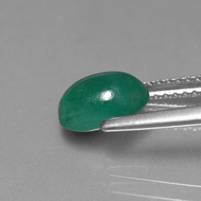 Émeraude vert naturelle coupe ovale, 1,70 ct, translucide