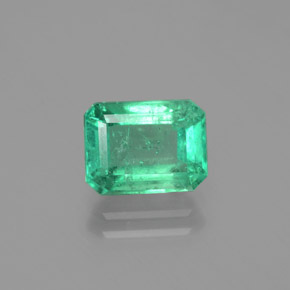 Émeraude Vert jade naturelle Taille émeraude, 2.14 ct, VS-SI