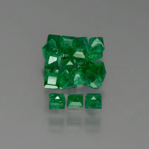 Achetez naturel ct Vert Émeraude gems, Carré, En provenance Zambie chez GemSelect. En stock, livraison internationale!