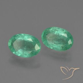 Shop natural 1.51ct Vert moyen Émeraude gems, ovale, from Zambie at GemSelect. In stock, global shipping!