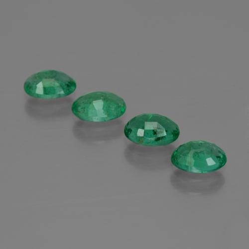Achetez naturel 1.70ct Vert frais Émeraude gems, Coupe ovale, En provenance Zambie chez GemSelect. En stock, livraison internationale!