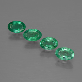 Achetez naturel 1,85ct vert émeraude gems, coupe ovale, en provenance zambie chez gemselect. en stock, livraison internationale!