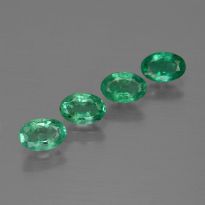 Achetez naturel 1,85ct vert émeraude gems, coupe ovale, en provenance zambie chez gemselect. en stock, livraison internationale!