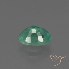 Émeraude Vert bleuâtre naturelle ovale, 0.85 ct, SI