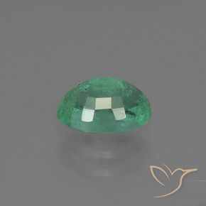 Émeraude Vert moyen naturelle ovale, 0.95 ct, SI