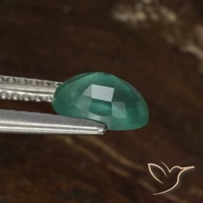 Émeraude Vert frais naturelle Coupe ovale, 0.92 ct, SI