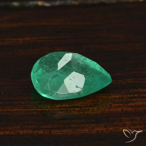 Émeraude Vert frais naturelle En forme de poire, 1.58 ct, SI-I1