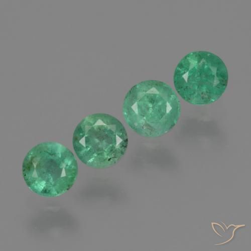 Shop natural 0.87ct Vert pistache Émeraude gems, Tour, from Colombie at GemSelect. In stock, global shipping!