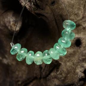 Achetez naturel 3,79ct vert émeraude gems, forme fantaisie, en provenance colombie chez gemselect. en stock, livraison internationale!