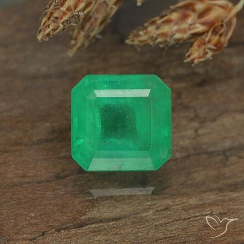 0.84ct Naturel Vert moyen Émeraude, Taille émeraude, VS-SI