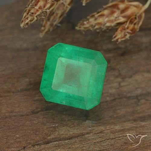 Émeraude Vert moyen naturelle Octogone / coupe Émeraude, 0.84 ct, VS-SI