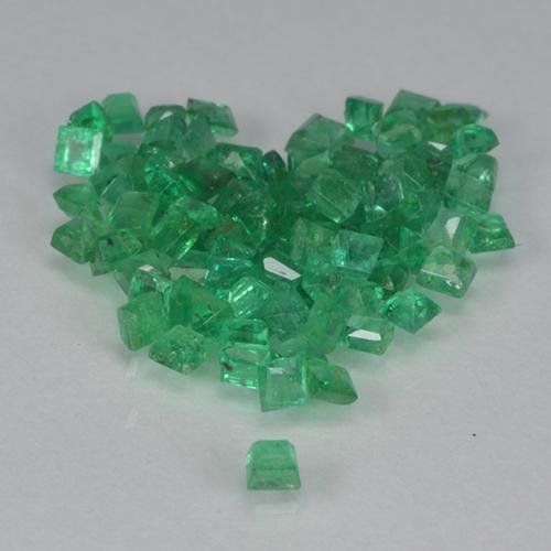 Achetez naturel 1.37ct Vert moyen Émeraude gems, Carré, En provenance Colombie chez GemSelect. En stock, livraison internationale!
