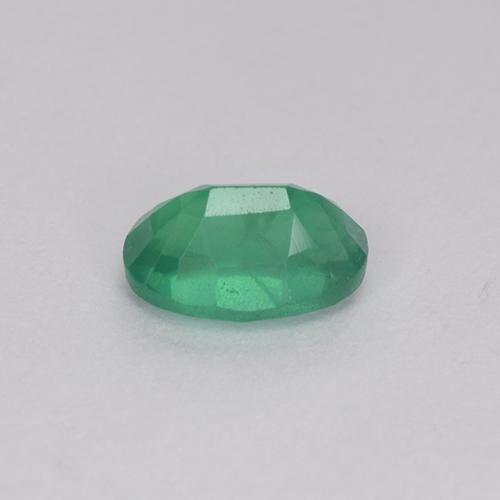 Émeraude Vert naturelle Coupe ovale, 0.54 ct, SI