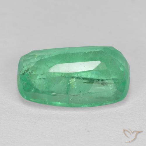 Émeraude Vert clair naturelle Coussin, 2.31 ct, SI-I1