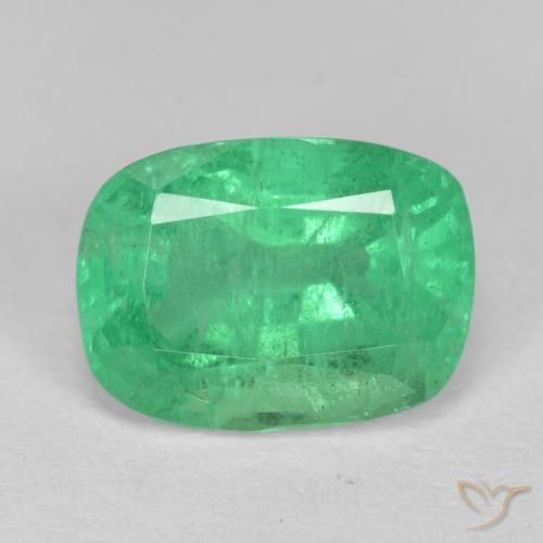 2.17ct Naturel Vert clair Émeraude, Coussin, I1
