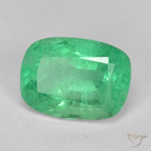 Émeraude Vert clair naturelle Coussin, 2.17 ct, I1