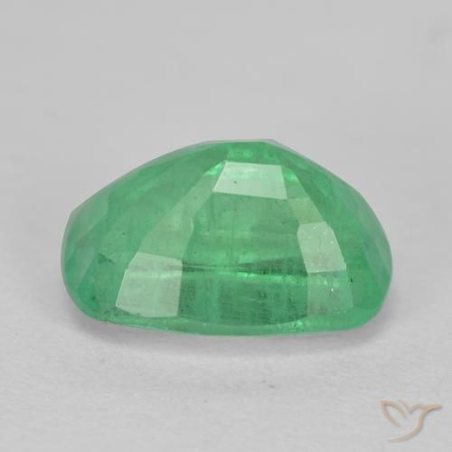 Émeraude Vert clair naturelle Coussin, 2.17 ct, I1