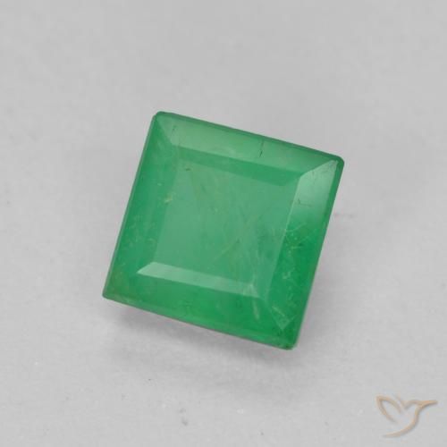 Émeraude Vert chaud naturelle Carré, 0.53 ct, SI-I1