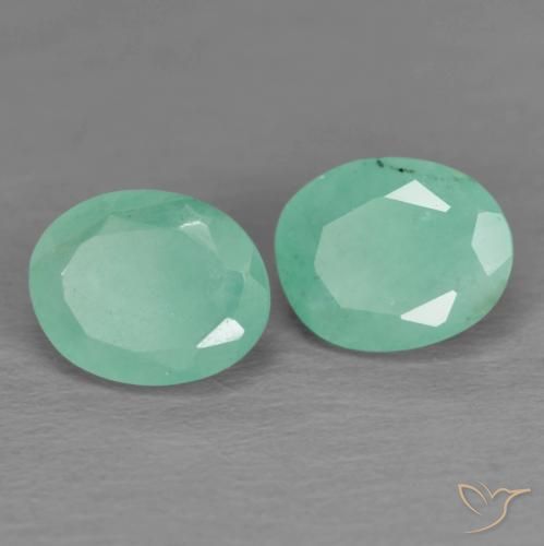 Achetez naturel 0.79ct Vert moyen Émeraude gems, Coupe ovale, En provenance Colombie chez GemSelect. En stock, livraison internationale!