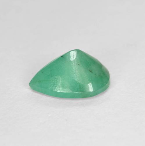 Émeraude vert naturelle en forme de poire, 0,67 ct, SI-I1