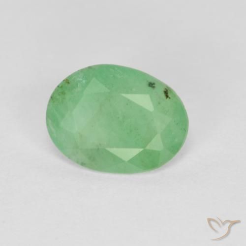 Émeraude Vert clair naturelle ovale, 0.66 ct, SI-I1
