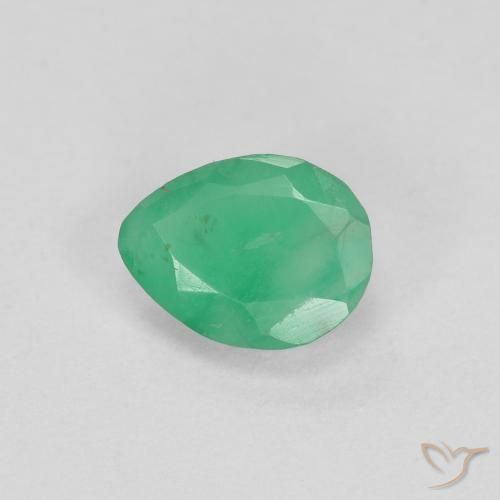 Émeraude Vert moyen naturelle En forme de poire, 0.37 ct, SI