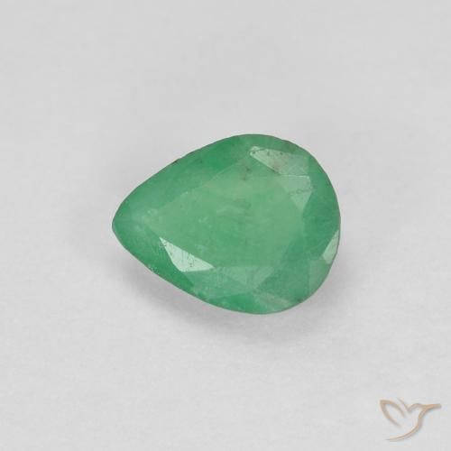 Émeraude Vert moyen naturelle En forme de poire, 0.41 ct, SI