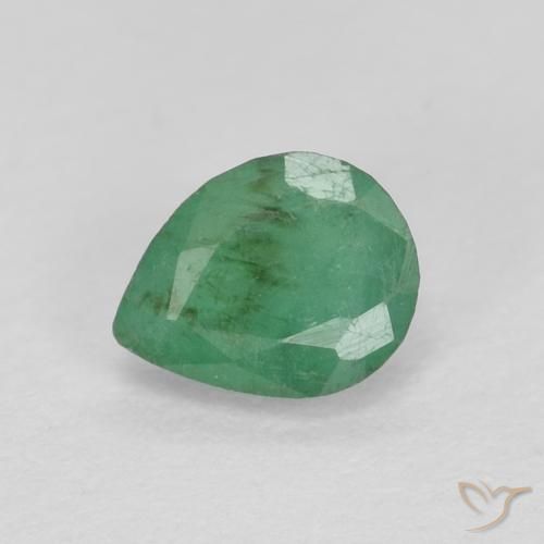 Émeraude Vert moyen naturelle En forme de poire, 0.37 ct, VS-SI