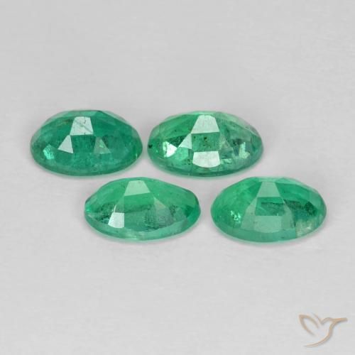 Shop natural 1.73ct Vert moyen Émeraude gems, ovale, from Zambie at GemSelect. In stock, global shipping!