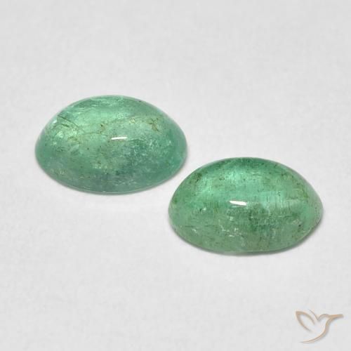 Shop natural 0.76ct Vert pin Émeraude gems, ovale, from Colombie at GemSelect. In stock, global shipping!