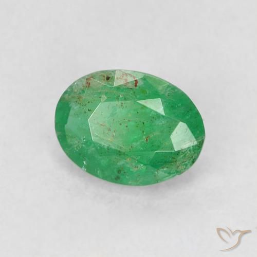 Émeraude Vert clair naturelle ovale, 0.57 ct, SI