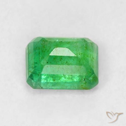Émeraude vert naturelle taille émeraude, 0,50 ct, SI