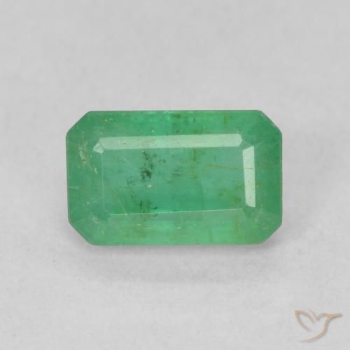0.69ct Naturel Vert jaunâtre Émeraude, Taille émeraude, SI